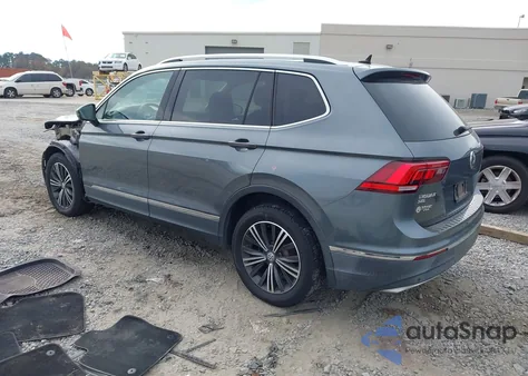 2019 Volkswagen Tiguan 2.0T Se/2.0T Sel/2.0T Sel R-Line/2.0T Sel R-Line Black из США, поврежденный, VIN 3VV3B7AX9KM077656